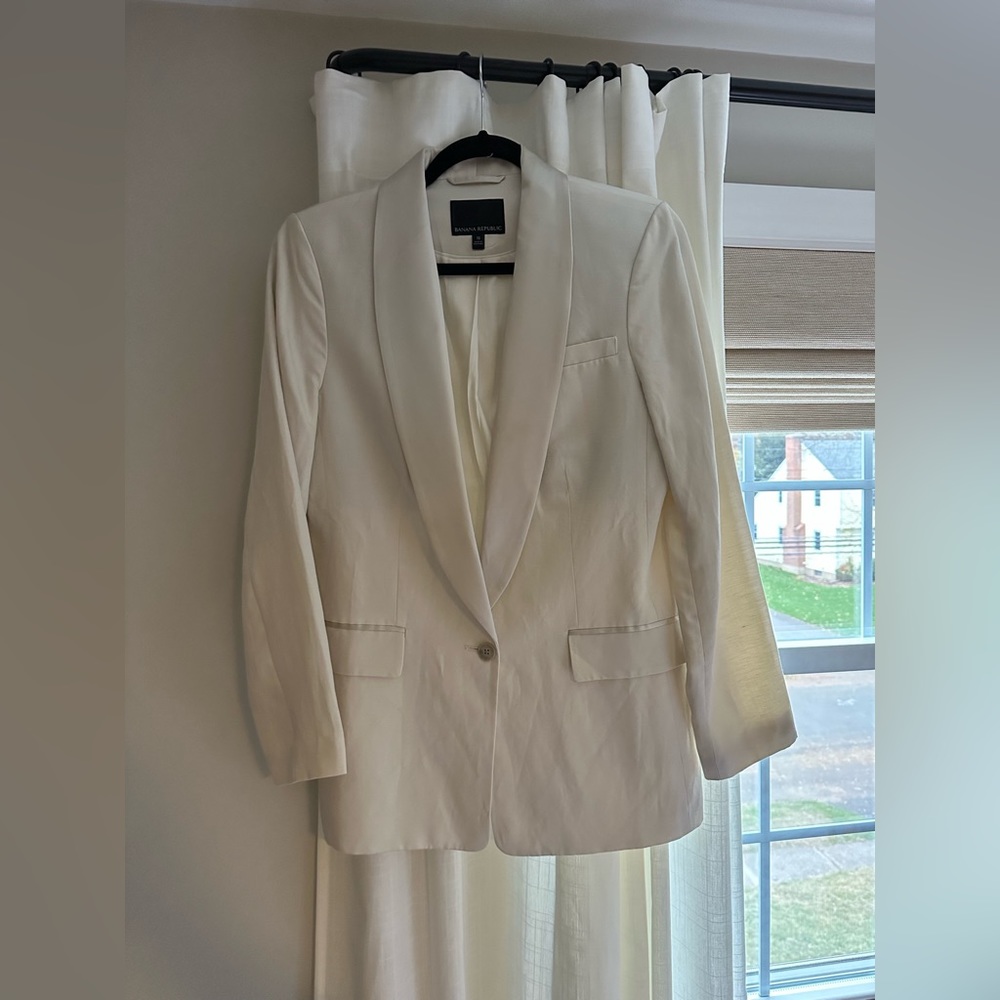 Banana Republic Tuxedo Jacket